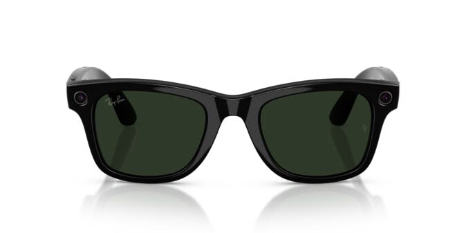 On_Model_Female02, Ray-Ban | META WAYFARER mit TRANSITIONS® GEN S 0RW4012 601/1M Sonnenbrille