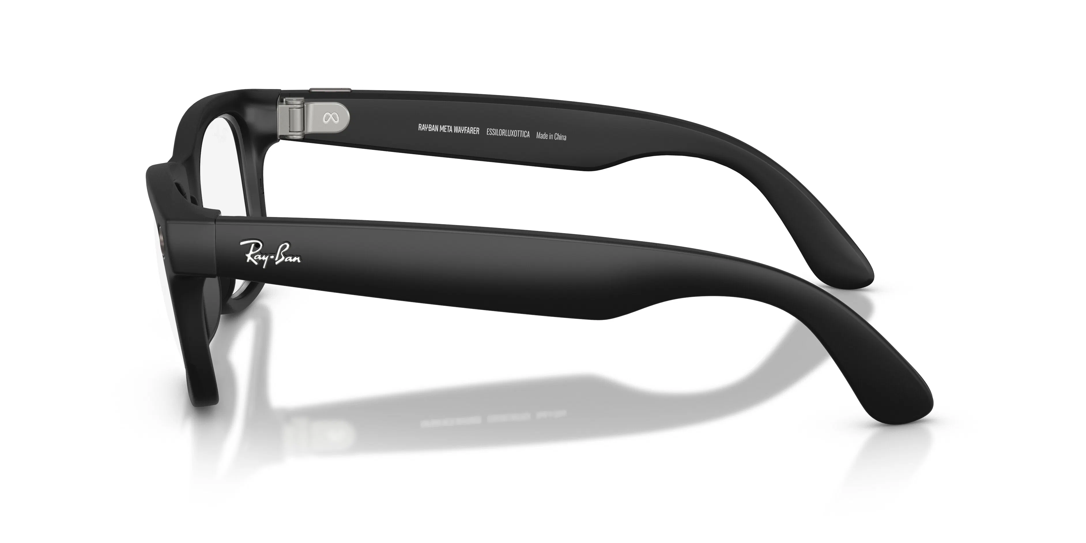 On_Model_Male01, Ray-Ban | META (Gen 2) WAYFARER LARGE 0RW4012 601S1Z Matte Black - Transitions Gläser AI Glasses