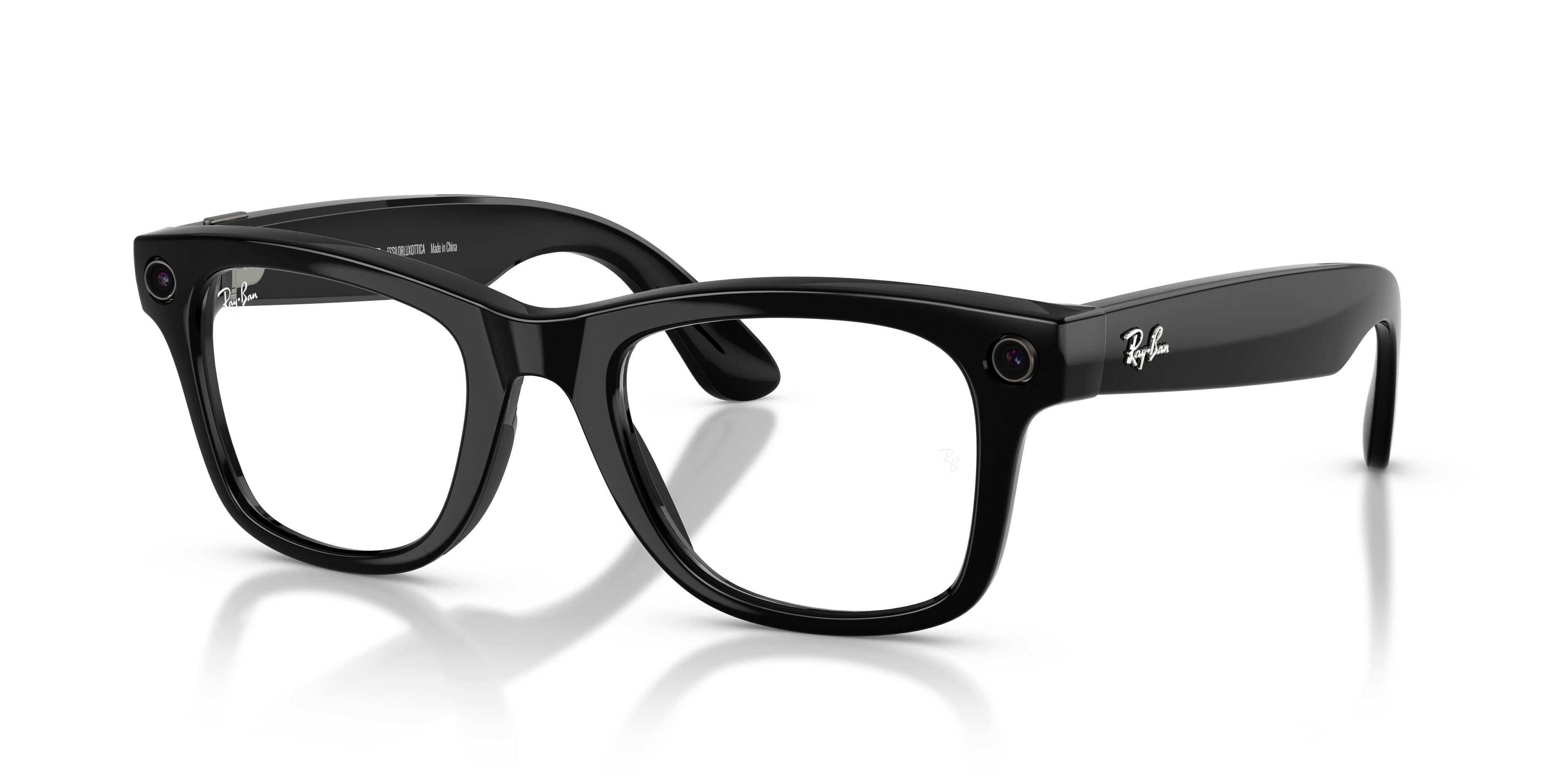 On_Model_Female01, Ray-Ban | META WAYFARER LARGE mit TRANSITIONS® GEN S 0RW4012 601ST3 Sonnenbrille