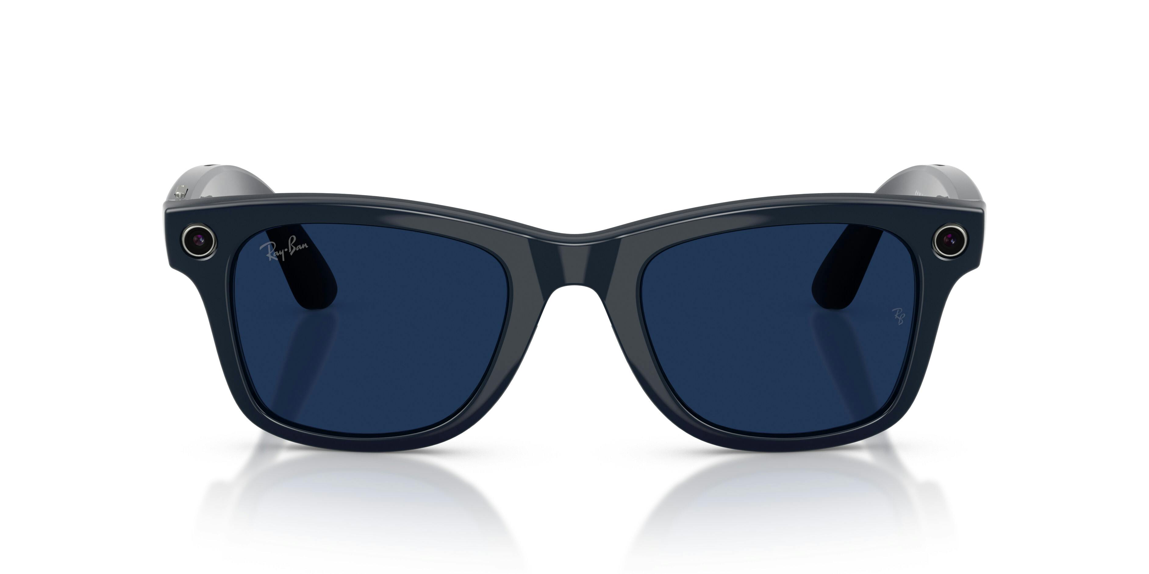 On_Model_Female02, Ray-Ban | META (Gen 2) WAYFARER 0RW4012 6628MF Shiny Cosmic Blue - Transitions Gläser Sonnenbrille
